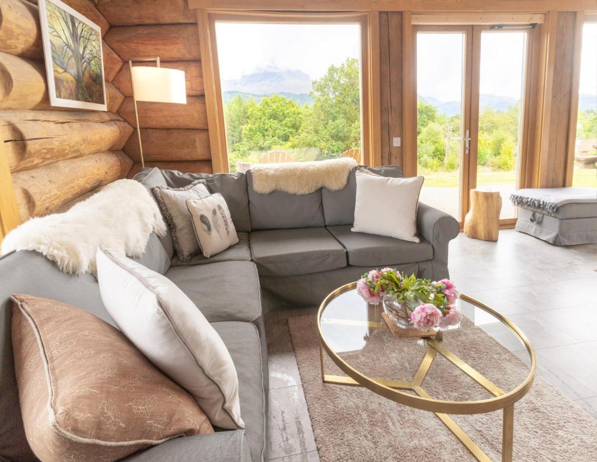 Wild Nurture Eco Luxury Offgrid Log Cabin Fort William Ngoại thất bức ảnh